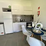 Casa Com Terraco E Piscina 公寓