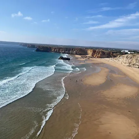 Casa Com Terraco E Piscina Sagres