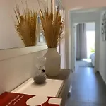 Casa Com Terraco E Piscina