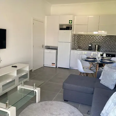 Casa Com Terraco E Piscina * Sagres